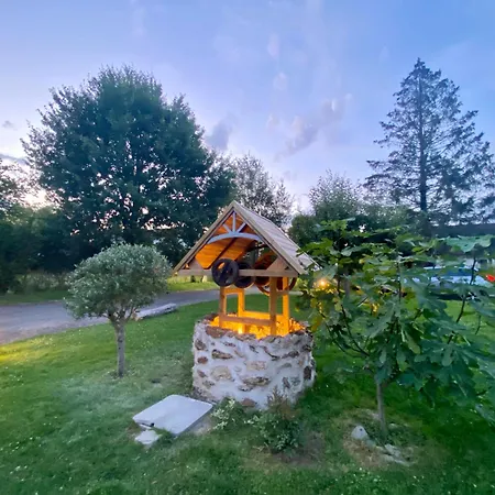 La Petite Maison Dans La Brie *