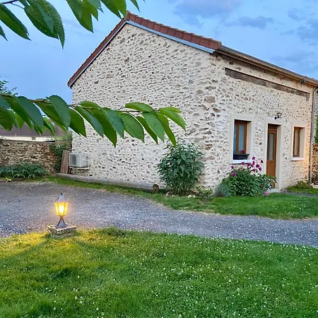 La Petite Maison Dans La Brie *